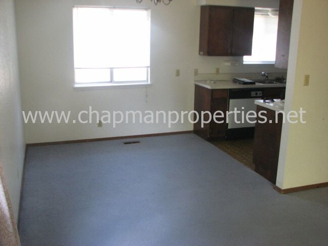 Building Photo - 10412 W Landmark Ct