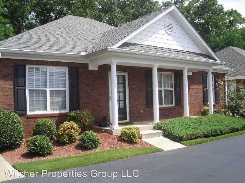 Primary Photo - 511 Courtyard Way