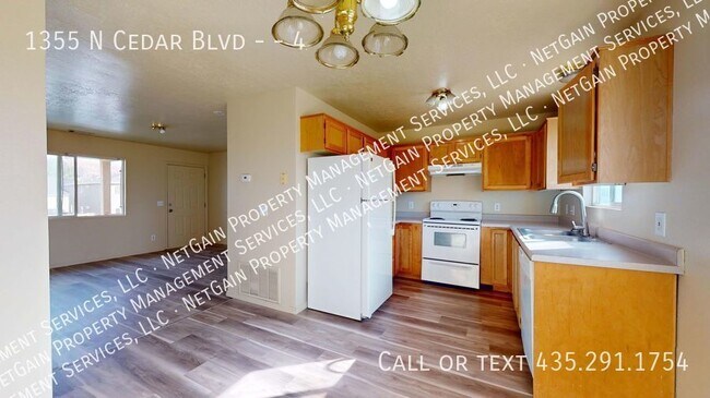 Building Photo - Pet Friendly 4 Bedroom Apartment