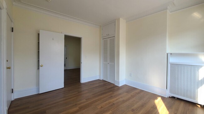 Building Photo - 135 72nd St
