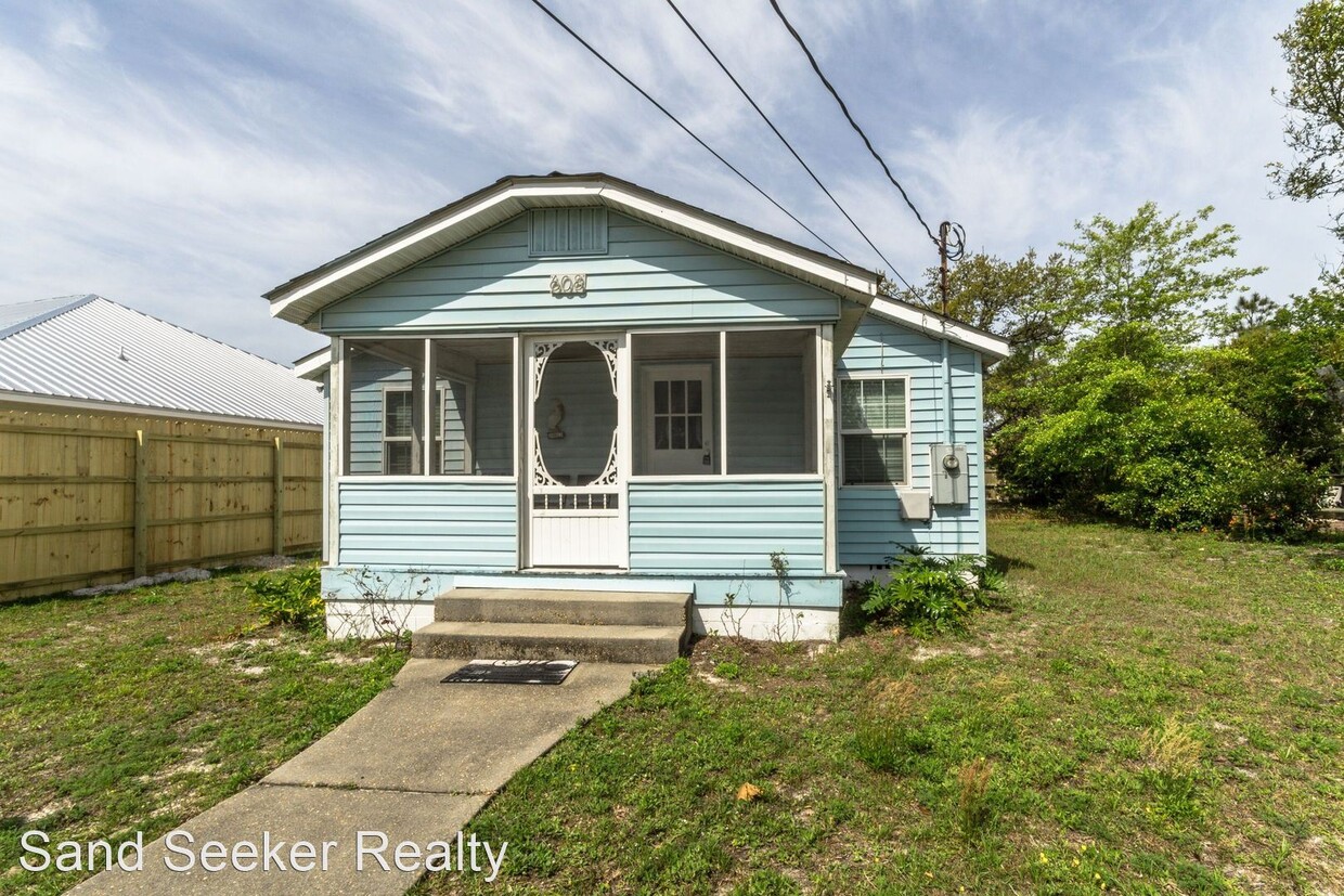 Primary Photo - 1 br, 2 bath House - 608 Gardenia St.