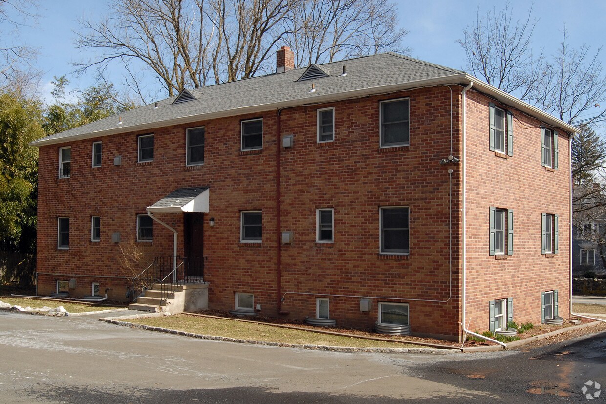 Foto del edificio - 170 Piermont Ave