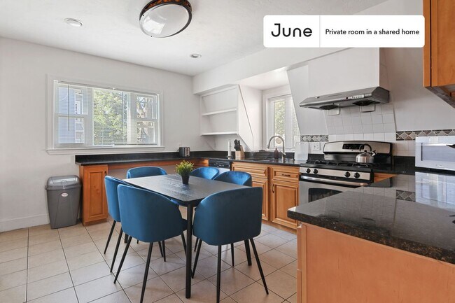 Foto del edificio - Room in Shared 6 bed/2 bath home in Allston