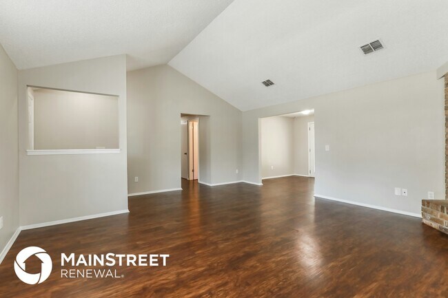 Foto del edificio - 2433 Justin Rd E