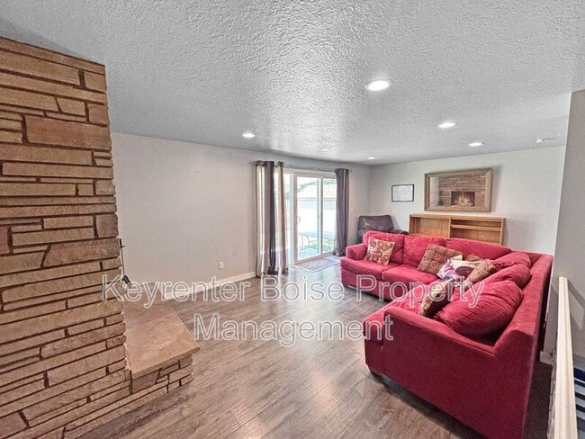 Building Photo - 5603 Centerbrook Dr