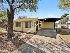 Building Photo - 4564 E Seneca St