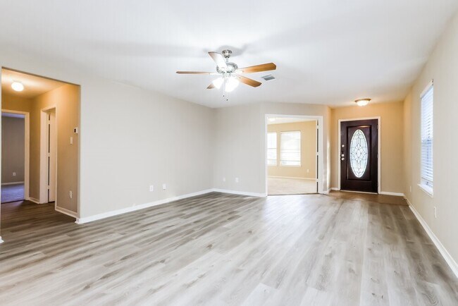Building Photo - 21639 Kingston Terrace Ln