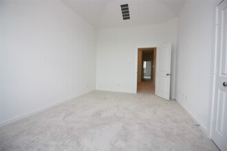 Building Photo - 6527 Scarlet Pond Ln