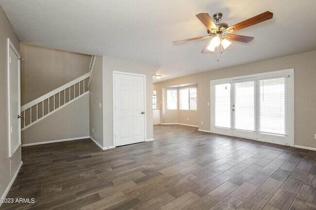 Building Photo - 5322 W Riviera Dr