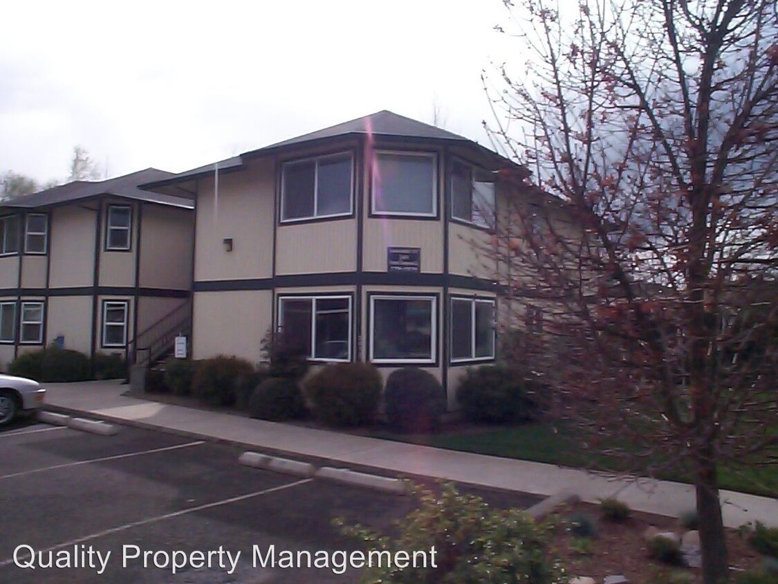 Primary Photo - 2872 State St