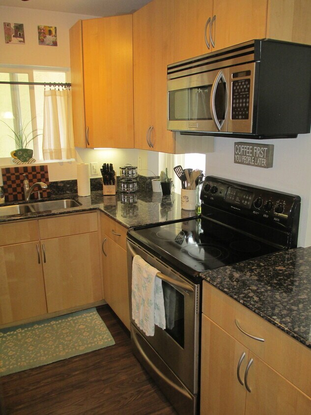 Primary Photo - Upgraded 1 Bed 1 Bath Condo In North Park-...