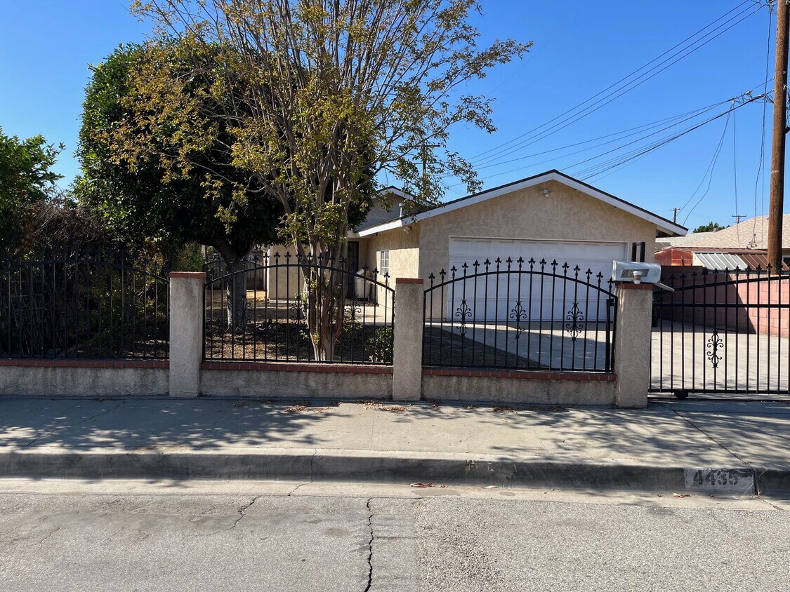 2 Apartments over 2,000 for Rent in Baldwin Park, CA Westside Rentals