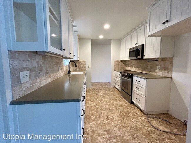 Building Photo - 4 br, 2 bath House - 448 Sunset Drive
