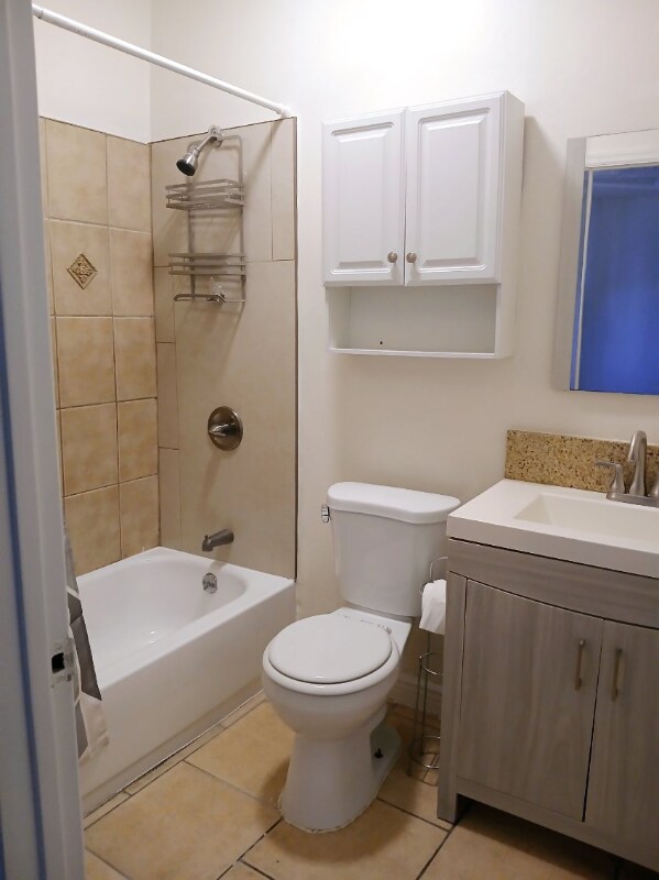 Foto del edificio - 1209 W 40th Pl