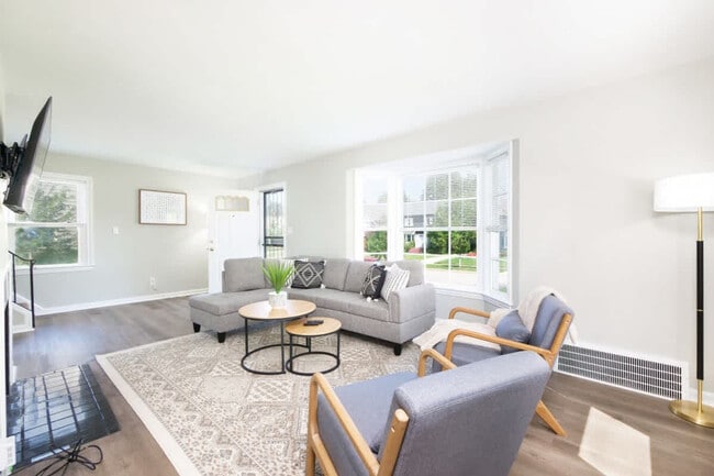 Foto del edificio - 3582 Silsby Rd