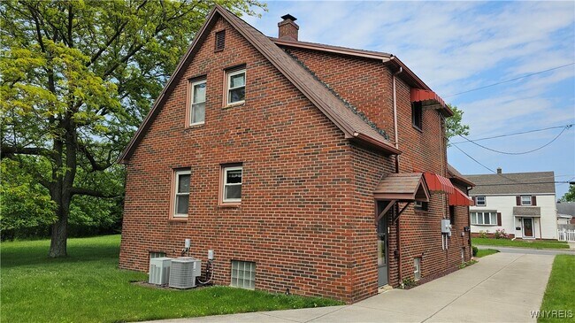 Foto del edificio - 237 Colton Ave