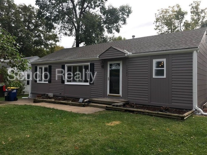 Primary Photo - 11301 W 67th Terrace