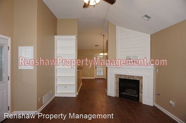 Building Photo - 3 br, 2 bath House - 7185 Crepe Myrtle Dr