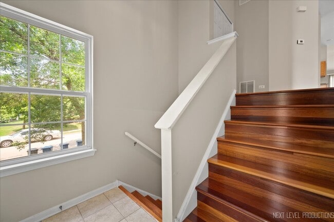 Foto del edificio - 2402 Wilton Ln