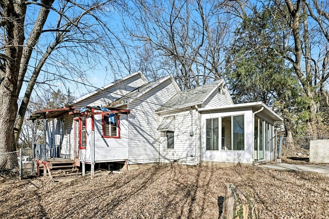 Foto del edificio - 2545 S 13th St