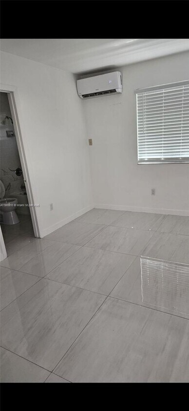 Foto del edificio - 317 W 34th St