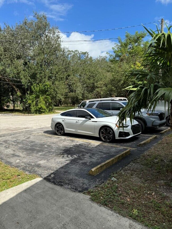 Foto del edificio - 3970 SW 58th St