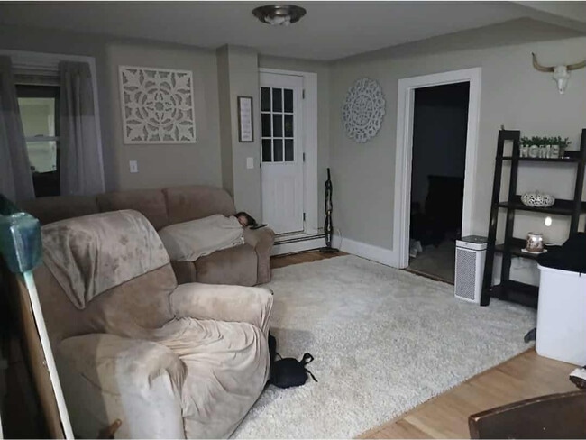 Photo - 28 1/2 Grove St Apartment