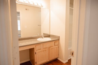 Building Photo - The Crossings Apartments