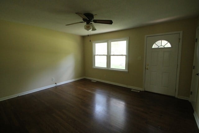 Foto del edificio - Exclusively Offered by Muse Realty, LLC