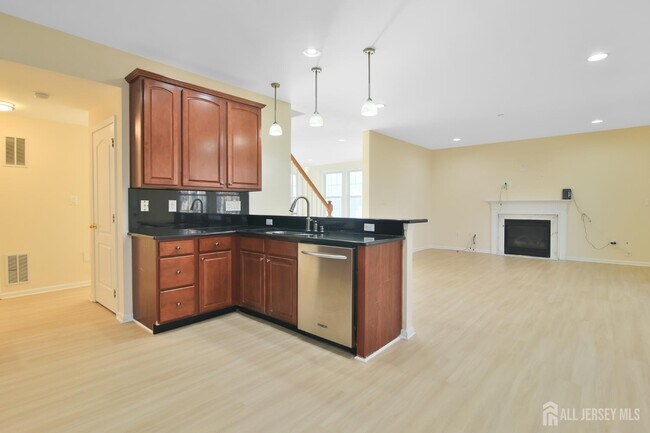 Foto del edificio - 4 Timber Grove Ct