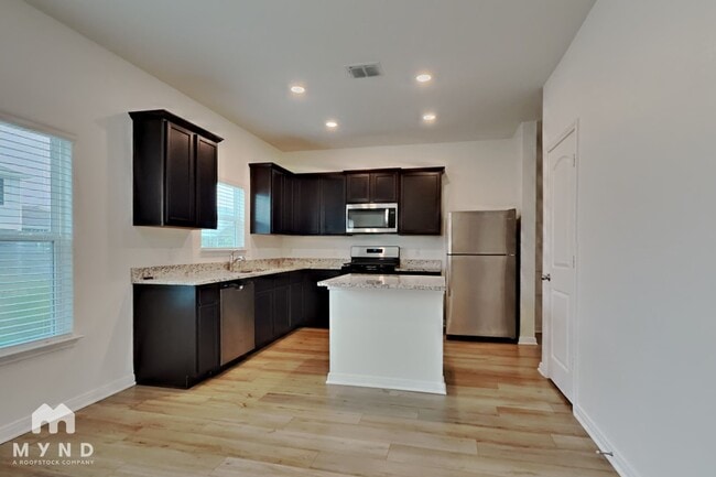 Building Photo - 10860 Quinn Ct