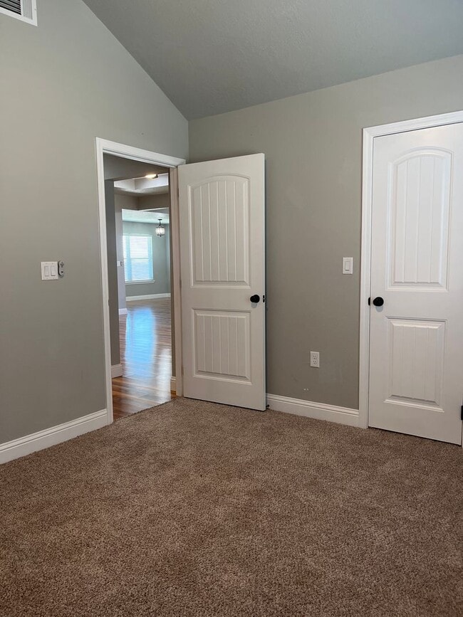 Building Photo - 2525 Joe Ln.