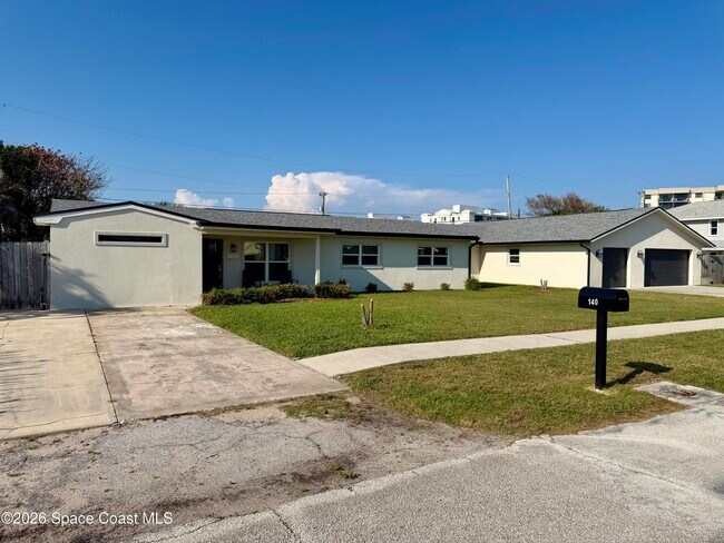 Foto del edificio - 140 Norwood Ave