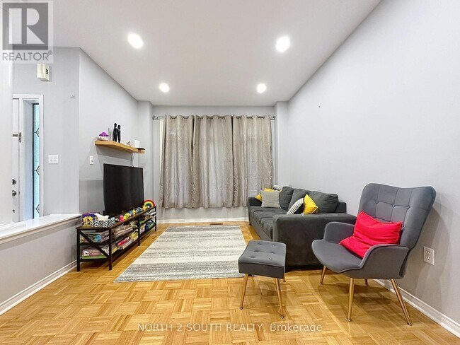 Building Photo - 5 Bellagio Crescent