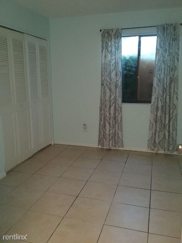 Foto del edificio - 2130 Forest Knoll Dr NE