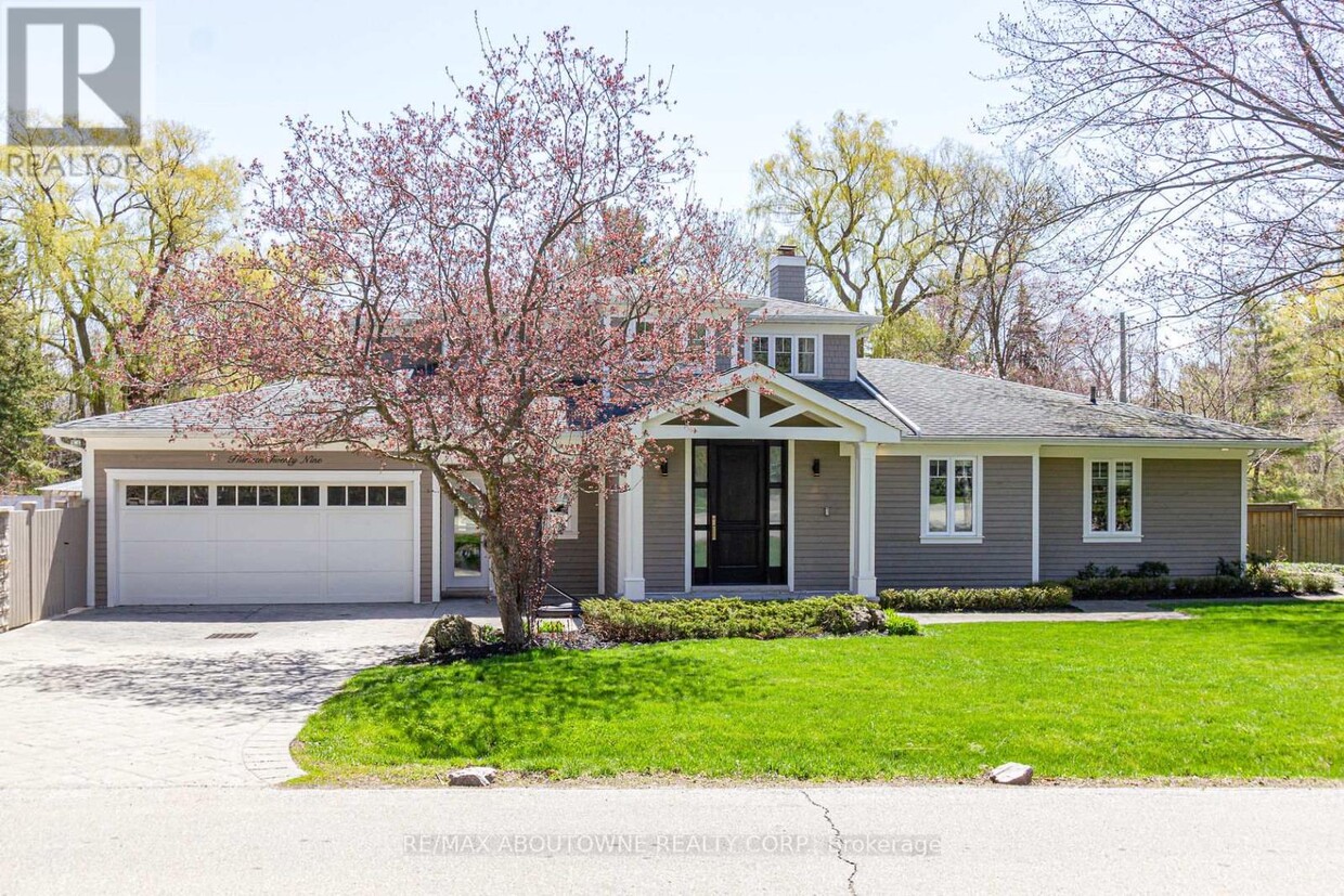 Primary Photo - 1329 Cumnock Crescent