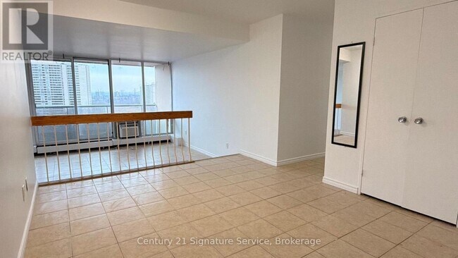 Building Photo - 31 Four Winds Dr