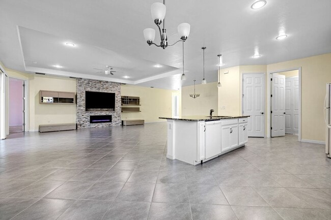 Foto del edificio - 4006 SW 26th Ct