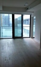 Building Photo - 25-3225 Richmond St E