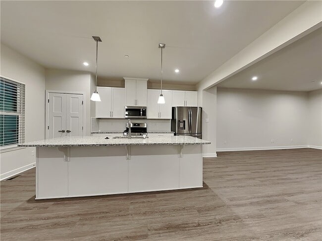 Building Photo - 4608 Spruce Rd