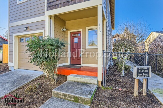 Foto del edificio - Beautiful 2 Level Home in Excellent Hillsb...