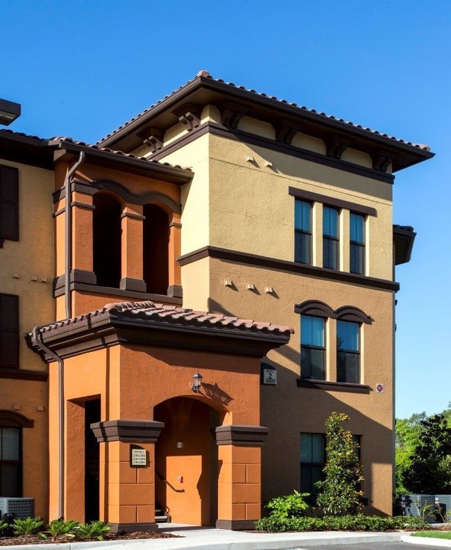 The Courtney at Bay Pines Apartments Saint Petersburg, FL