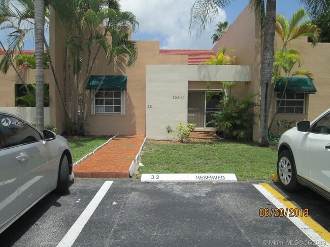 Building Photo - 10315 SW 154th Cir Ct