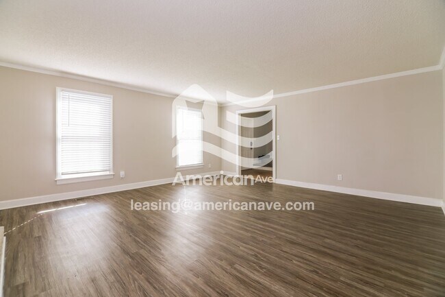 Building Photo - 2409 Canal Dr NW