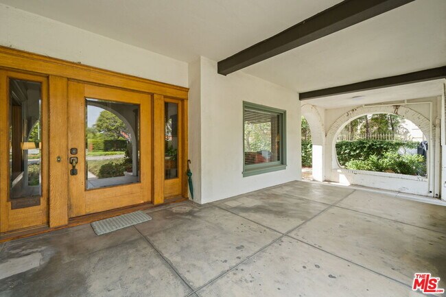 Foto del edificio - 801 N Rodeo Dr