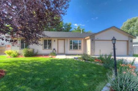 Foto principal - 305 W Waterbury Dr