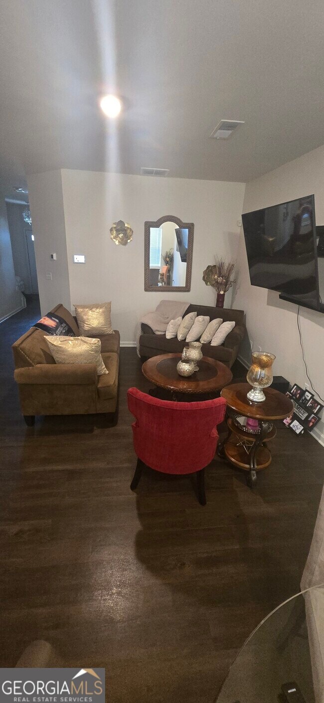Foto del edificio - 5697 Union Pointe Dr