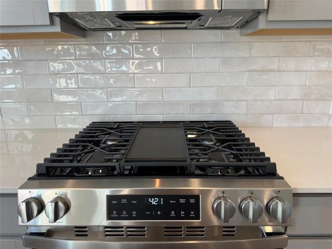 Foto del edificio - 131 Rita Blanca Bnd