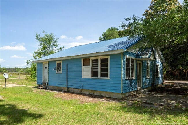 Building Photo - 709 Wilson Ave
