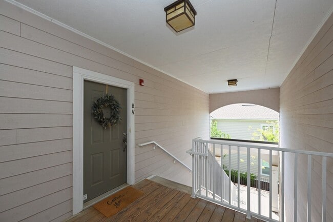 Building Photo - **SOPHISTICATED URBAN RETREAT IN THE HEART OF LENOX VILLAGE**